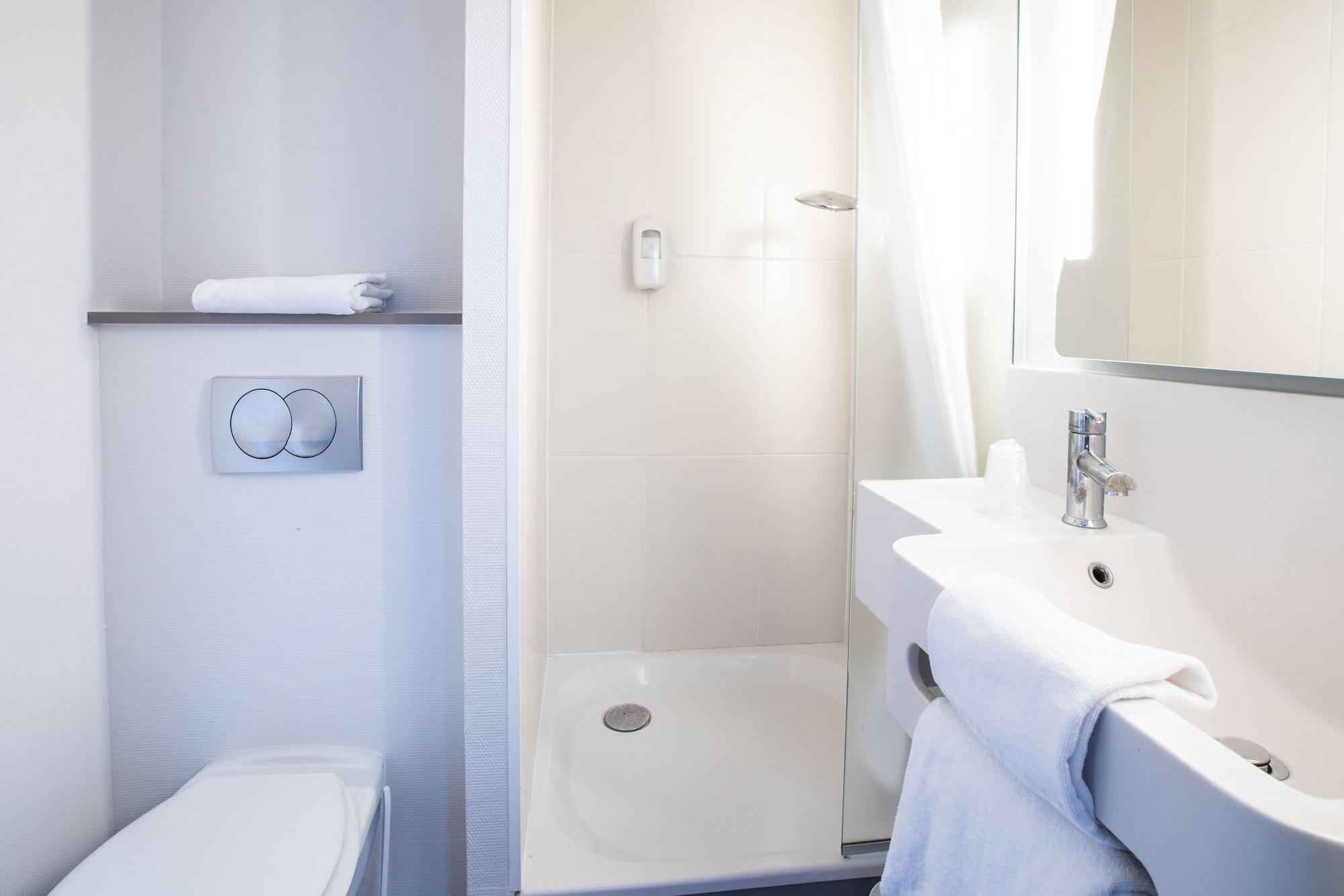 B&B Hotel Rennes Ouest Villejean Extérieur photo