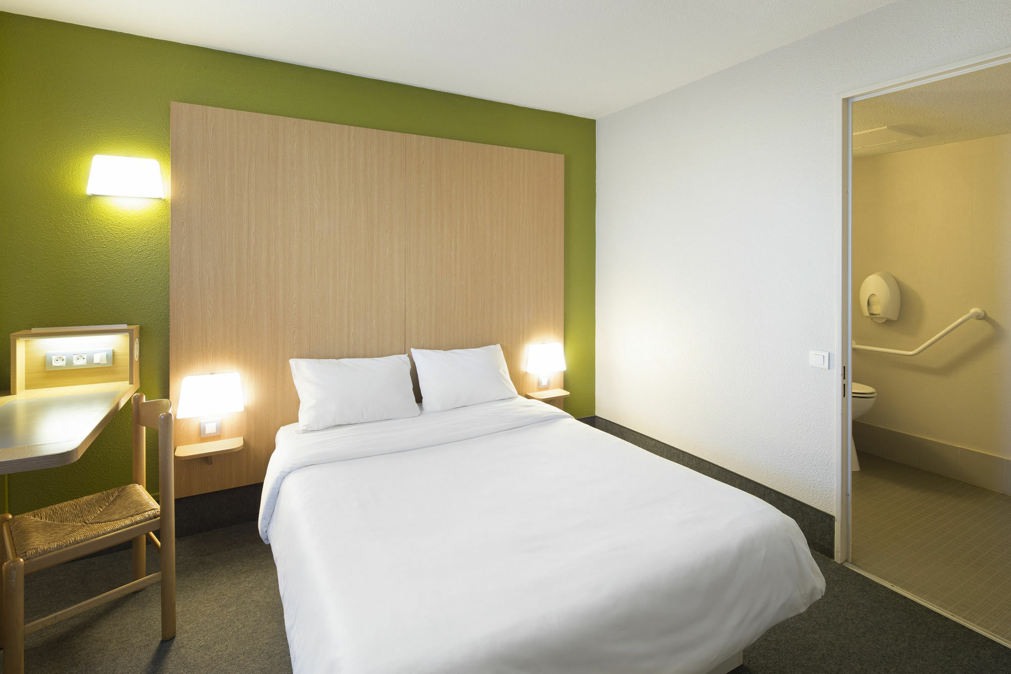 B&B Hotel Rennes Ouest Villejean Extérieur photo
